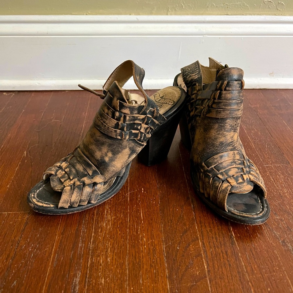 Free bird wedges